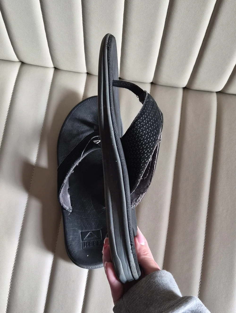 Reef Men's Flip Flop Sandals with Logo 11